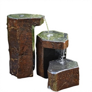 Ensemble de fontaine à eau moderne à 3 niveaux en colonnes de basalte - Fontaine de jardin en pierre naturelle avec déversoir pour décoration paysagère extérieure - Product Image 1
