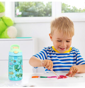 Bouteille d'eau en silicone pour enfants de 480 ml (16 oz) avec paille en Tritan, vaisselle en plastique pour l'école - Product Image 5