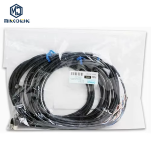 เซ็นเซอร์ทรงกระบอก M12 รุ่น XS2F-D422-GA0-F พร้อมเอาต์พุต PNP สำหรับงานหุ่นยนต์ - Product Image 1