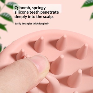 Pettine Massaggiante con <span class=keywords><strong>Punta</strong></span> Morbida all'Ingrosso, Spazzola per Styling Capelli e Massaggio del Cuoio Capelluto, Pettine in <span class=keywords><strong>Silicone</strong></span> per Shampoo su Capelli Bagnati e Asciutti - Product Image 2