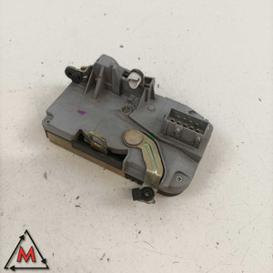 Serratura porta anteriore sinistra usata per Peugeot 306 1993-2002 (87655) - Product Image 1