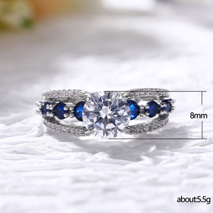 Anello Traforato di Colore Blu, Design Creativo per Donne - Product Image 6