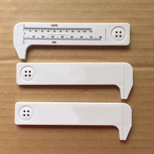 Regalo promozionale piccolo strumento di pinzetta per ricamo righello in plastica a buon mercato misura astio calliper gadget pratico - Product Image 4