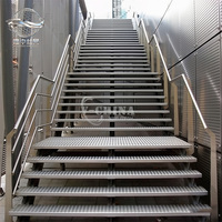Tôle métallique perforée décorative, motif de trous personnalisé, panneau de ventilation pour clôture, portail, balcon, pare-soleil