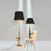 Lampe de table de chevet AK47 créative, lampe sur pied, lampe LED en résine, lampe en forme de pistolet, personnalisée, salon moderne minimaliste
