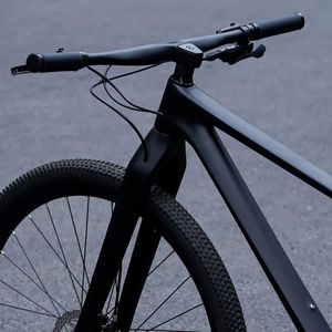 Bicicleta de Montaña de 29 Pulgadas de Alta Calidad con Cuadro de Fibra de Carbono y Horquilla Delantera Rígida - Product Image 2