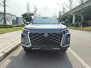 Camion d'occasion Changan Hunter/<span class=keywords><strong>F70</strong></span> 2.0T essence/diesel 2/4 roues motrices, modèle haut de gamme 2022/2023, boîte automatique, toit ouvrant, sièges en cuir - Product Image 2