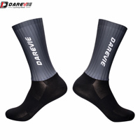 Chaussettes de sport aérodynamiques Darevie personnalisées pour le cyclisme, anti-transpiration, séchage rapide, pour la course en extérieur, accessoires de cyclisme