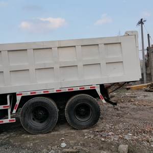 รถดัมพ์700 Hino 6*4 10ล้อแบบดั้งเดิมใช้หนักความสามารถในการทำงานที่แข็งแกร่ง - Product Image 4