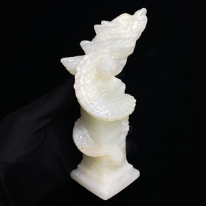 ของตกแต่งโต๊ะรูปปั้นเสามังกรฮวงจุ้ยหยกแกะสลักด้วยมือเสามังกรที่ดึงดูดความมั่งคั่งและโชคดี - Product Image 5