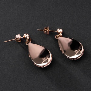 Pendientes de Aro con Diseño de Gota de Agua, Versátiles, de Lujo Ligero, Vintage, Brillantes, Exquisitos, de Acero Inoxidable, Chapados en Titanio, para Mujer - Product Image 3