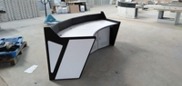 Console de bureau moderne personnalisable pour opérateur PC Workstation Command Center Control Room for School Hotel Hospital Workshop
