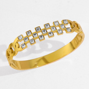 Pulsera de Acero Inoxidable con Baño de Oro de 18K y Circonita, Diseño Moderno, Antideslustre, para Mujer - Product Image 2