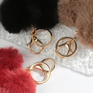Tùy Chỉnh Màu Sắc Trái Tim Sang Trọng Keychain Lông Fluffy Móc Chìa Khóa Pom Poms Keyring Cho Phụ Nữ Túi Xách Túi Mặt Dây Chuyền - Product Image 5
