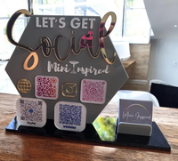 Panneau hexagonal rose en acrylique avec code QR pour les réseaux sociaux, plaque d'affichage personnalisée pour entreprises et salons, compatible Instagram et TikTok