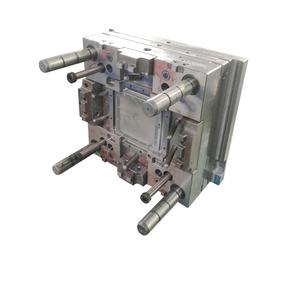 YIOT Calidad China: Moldes de inyección de plástico personalizados de precisión con canal caliente para piezas de caja de paneles de aluminio de control frontal - Product Image 1