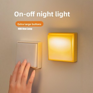Nouvelle Lampe de Chevet Minimaliste Moderne à Bouton, Lumière d'Ambiance, Cadeau d'Anniversaire Idéal pour Garçons et Filles, LED Rechargeable à Intensité Variable - Product Image 1
