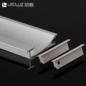 <span class=keywords><strong>Profilé</strong></span> de plinthe <span class=keywords><strong>LED</strong></span> encastré pour éclairage commercial d'<span class=keywords><strong>escalier</strong></span> et de mur, largeur de 10mm, aluminium argenté, couverture diffuse - Product Image 6