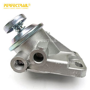 PERFECTRAIL 70993018 vente en gros de <span class=keywords><strong>pièces</strong></span> automobiles tracteur moteur pompe d'amorçage de carburant pompe de levage pour Massey Ferguson pour New Holland TN TL - Product Image 3