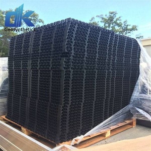 Cella di drenaggio in erba verticale in plastica HDPE 30mm <span class=keywords><strong>per</strong></span> giardino pensile, terreno di gioco, cortile, terrazzo paesaggistico sistema di ponti - Product Image 6