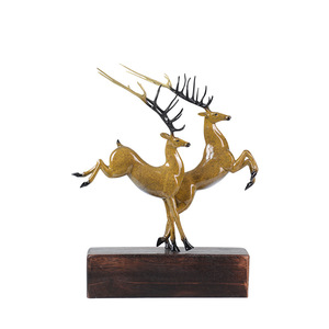 Adorno de Latón con Diseño de Dos Ciervos en Cobre y Oro, Escultura de Cobre Coloreado, Decoración Artística Hecha a Mano para Sala de Estar - Product Image 2