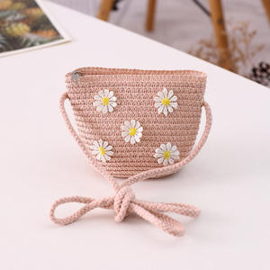 Ensemble chapeau de paille vintage et sac de plage d'été pour femme avec perles, fermeture éclair et large visière pare-soleil - Product Image 5