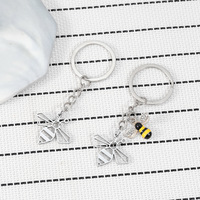 Porte-clés Abeille en Acier Inoxydable, Cadeau d'Appréciation pour Enseignants, Breloque de Sac à Dos de Remise de Diplôme, Pendentif Abeille pour Femmes, Hommes, Étudiants