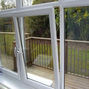 Vente directe usine – Fenêtres à auvent modernes pour villa, extérieur, double vitrage, aluminium, verre trempé, battantes, persiennes en acier inoxydable - Product Image 2