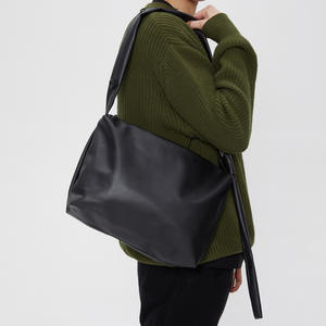 Nueva Llegada al por Mayor, Bolsa de Pecho de Cuero Cuadrada Horizontal de Estilo Japonés Retro Simple para Hombre, Bolsa Cruzada de Viaje Moderna - Product Image 3