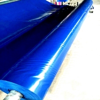Bâche en PVC imperméable, ignifuge et anti-UV 620gsm-1300gsm en rouleau pour tentes, piscines, camions, conteneurs et sacs de protection