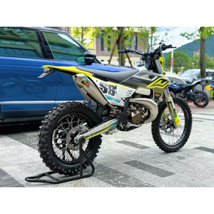 Motocross Hengjian S6 MT250 Pro, moto tout-terrain à essence pour adultes - Product Image 1