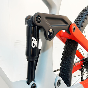 VTT Roadsan haute performance 2024, cadre en fibre de carbone, fourche à suspension pneumatique, moteur central, batterie 15AH, M7 haute performance - Product Image 2