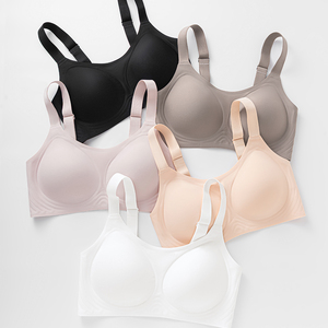 <span class=keywords><strong>Sujetador</strong></span> inalámbrico push-up de gel sin costuras para mujer, con soporte completo, realce y antideslizante, con tirantes anchos ajustables, venta al por mayor OEM - Product Image 5