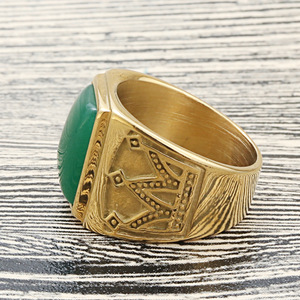 Bague pour homme en or avec émeraude, sertie en clos, forme couronne, style rétro punk, cadeau de bijoux - Product Image 4