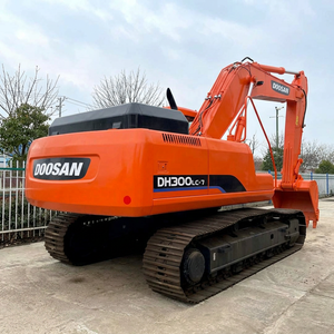 Excavatrice d'occasion Doosan DH 300LC-7 de 30 tonnes, modèle 2018, capacité de la benne de 1,5 m, moteur de 140 kW, origine Japon, à vendre - Product Image 1