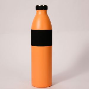 750ml Double Wall Stainless Steel Vacuum Insulated Sports Water <b>Bottle</b> Custom Water <b>Flasks</b> With Silicone Sleeve Magnetic - Product Image 1
