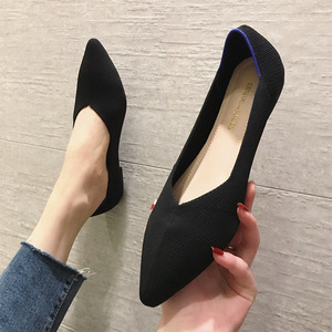Chaussures plates pour femmes au design tendance et simple, confortables, de haute qualité, blanches - Product Image 2