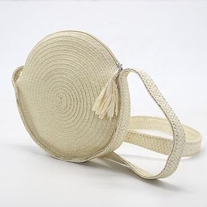 <span class=keywords><strong>Bolso</strong></span> de paja de ganchillo natural para mujer, con borla de pajita de papel, tejido <span class=keywords><strong>redondo</strong></span> de paja para verano, para playa, regalo para niña - Product Image 4