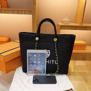 Sac fourre-tout en toile brodé tendance <span class=keywords><strong>de</strong></span> rue, style français léger et luxueux, fermeture éclair, moyen, portable, pour les trajets quotidiens, nouveauté 2025 - Product Image 4