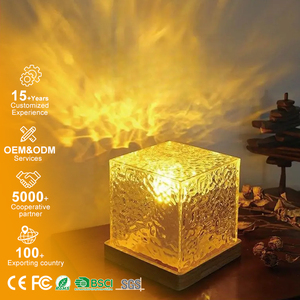 Veilleuse à effet d'ondulation d'eau, 16 couleurs, rotation, projecteur d'ambiance <span class=keywords><strong>de</strong></span> flamme, cadeau romantique pour la Saint-Valentin, lampe <span class=keywords><strong>de</strong></span> chevet, lampe <span class=keywords><strong>de</strong></span> bureau - Product Image 1