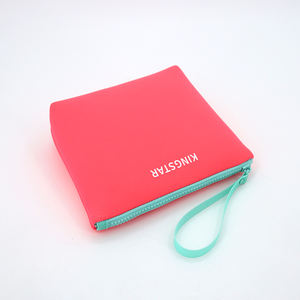 Mini Portable rose chaud été voyage femmes beauté pochette à glissière logo personnalisé gonflé néoprène trousse de maquillage étanche trousse de toilette - Product Image 4