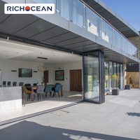 Portes coulissantes pliantes en aluminium à rupture de pont thermique RICHOCEAN, insonorisées, avec panneaux en verre trempé, du sol au plafond