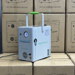 Nettoyeur portable à glace sèche, machine de nettoyage multi-usages au CO2 pour moteur - Product Image 1