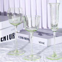 Vente en gros de nouveaux verres à vin style-vert 80/160/230 ml Verre à vin rouge à lèvres Verre à vin diamant