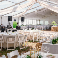 Tente de réception extérieure en aluminium 15m x 20m pour 300 personnes, idéale pour les mariages, les événements, les expositions et les cérémonies religieuses.