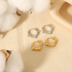 Pendientes Huggie de Acero Inoxidable 18K, Diseño Geométrico, Color Oro y Plata, Pendientes de Moda para Mujer, Accesorios de Joyería - Product Image 1