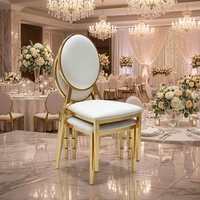 Chaises de banquet empilables en métal plaqué or, modernes, durables et luxueuses, pour hôtels, événements, restaurants et extérieur.