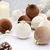 Ins Boutique Paquet cadeau transfrontalier du Nouvel An Tissu de velours enveloppé Boule de Noël Arbre Ornements suspendus Noël unique
