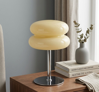 Lampe de Chevet Esthétique en Gros pour Décoration de Café, Style Bauhaus, Lampe de Bureau Chromée, Lampe Champignon Orange Originale en Verre