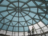 Dôme en verre et acier haut de gamme pour observation architecturale, installation structurelle, lanterneau à ossature métallique